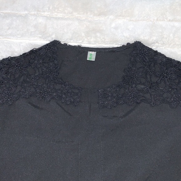 Black Dressy Shirt with crochet detail - Picture 4 of 6
